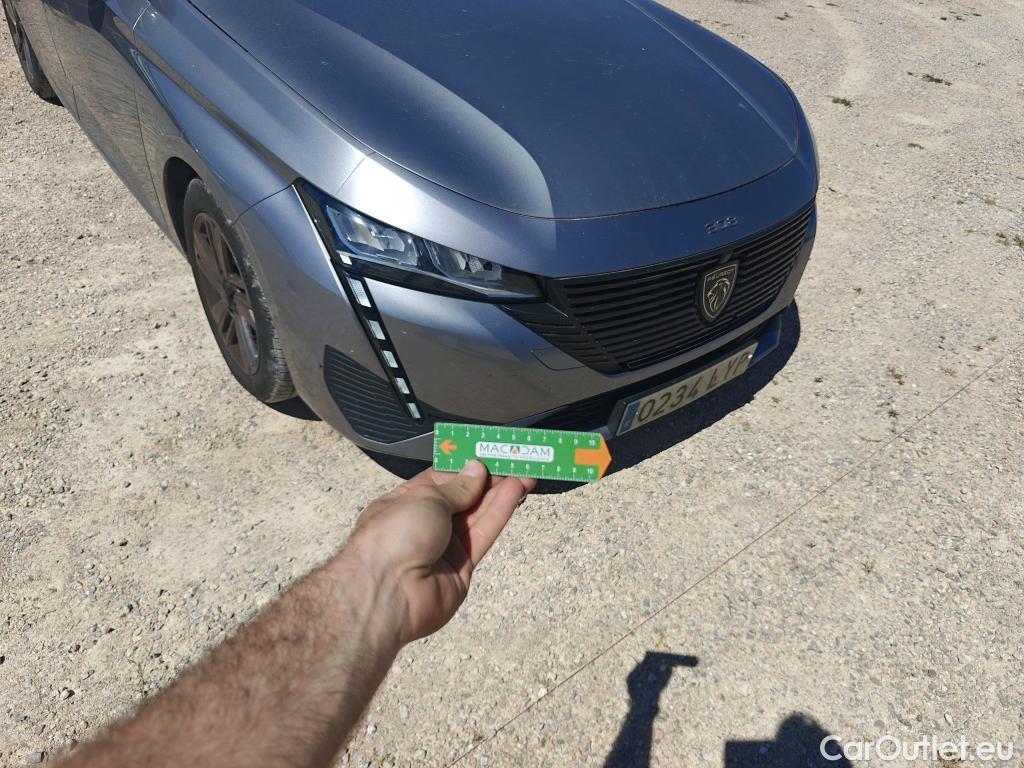  Peugeot  308 PEUGEOT  / 2021 / 5P / familiar SWActive Pack BlueHDi 130 S&S MAN #40