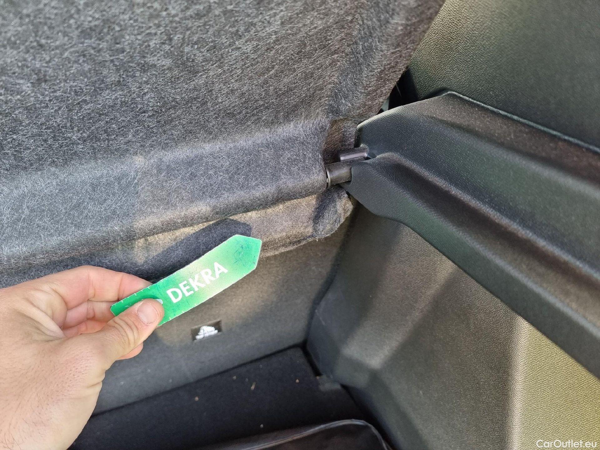  Peugeot  2008 PEUGEOT  / 2019 / 5P / todoterreno Allure BlueHDI 81kW (110CV) #2