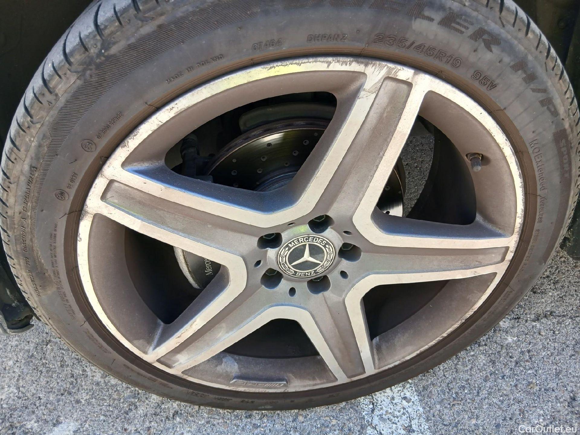  Mercedes  GLA MERCEDES-BENZ Clase  / 2017 / 5P / todoterreno  200 d #10