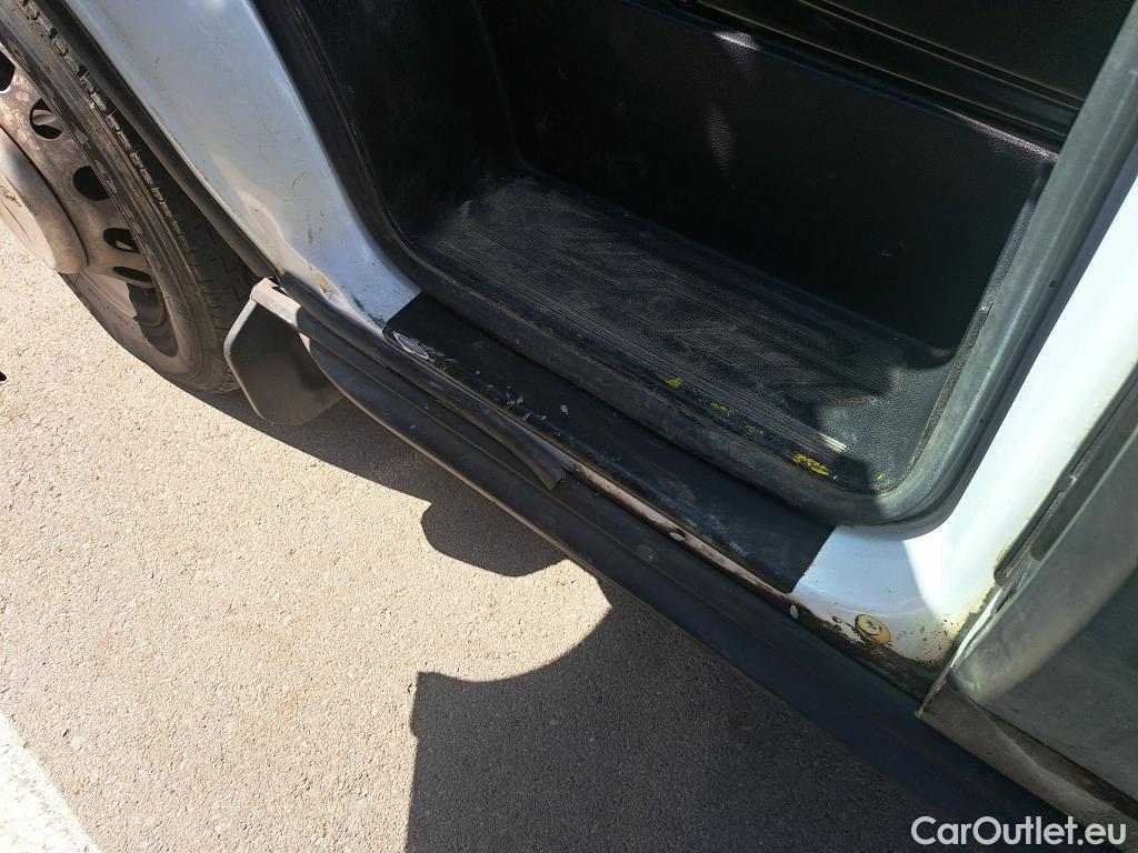  Ford  Transit FORD  / 2013 / 2P / chasis cabina 350 96kW L4 Trend Propulsión Trasera #27