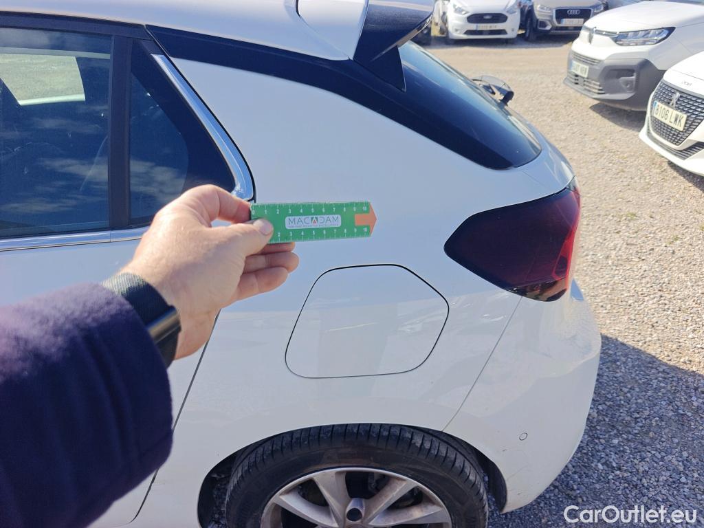  Opel  Corsa OPEL  1.2T XHL 74kW (100CV) Elegance #1