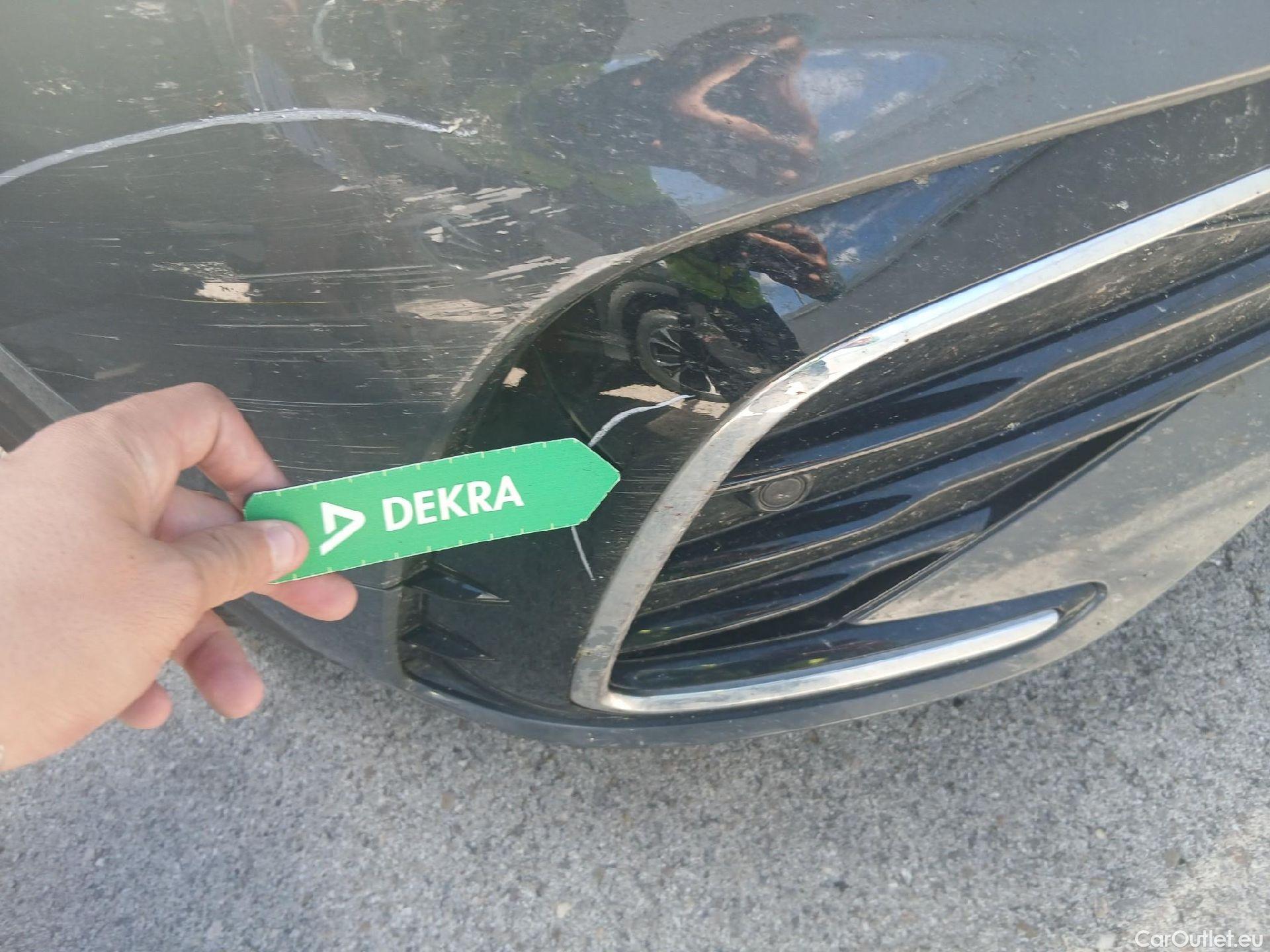  Volkswagen  Tiguan VOLKSWAGEN  / 2020 / 5P / todoterreno R-Line 2.0 TDI 110kW (150CV) DSG #4