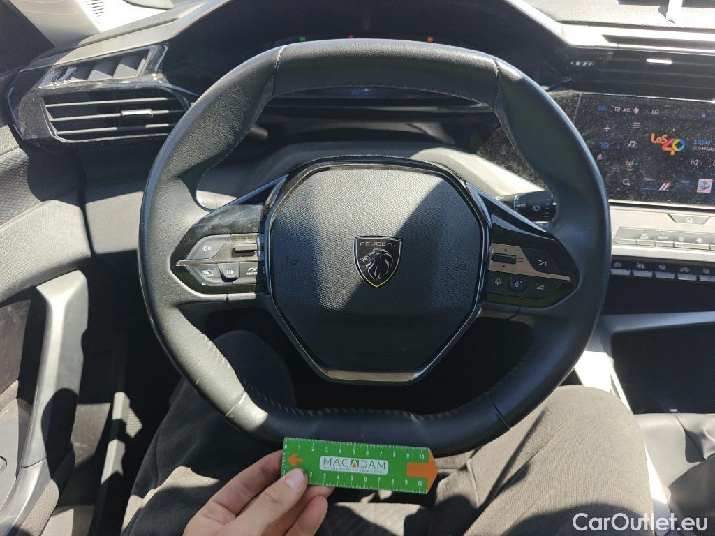  Peugeot  308 PEUGEOT  / 2021 / 5P / familiar SWActive Pack BlueHDi 130 S&S MAN #29