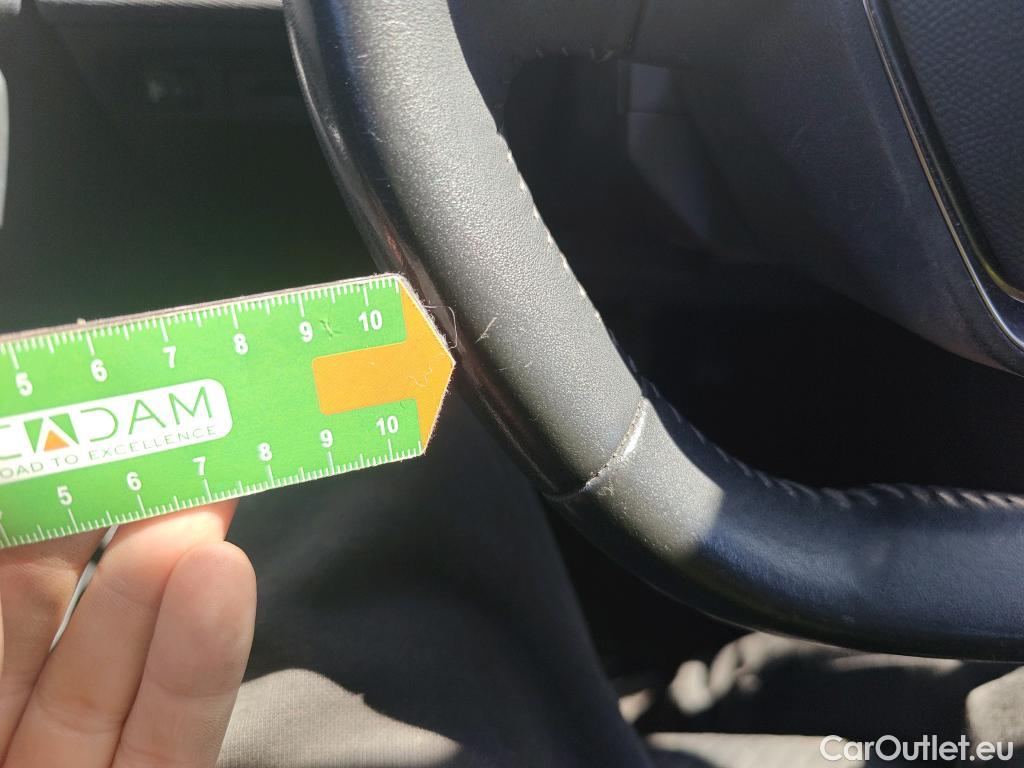  Peugeot  308 PEUGEOT  / 2021 / 5P / familiar SWActive Pack BlueHDi 130 S&S MAN #31