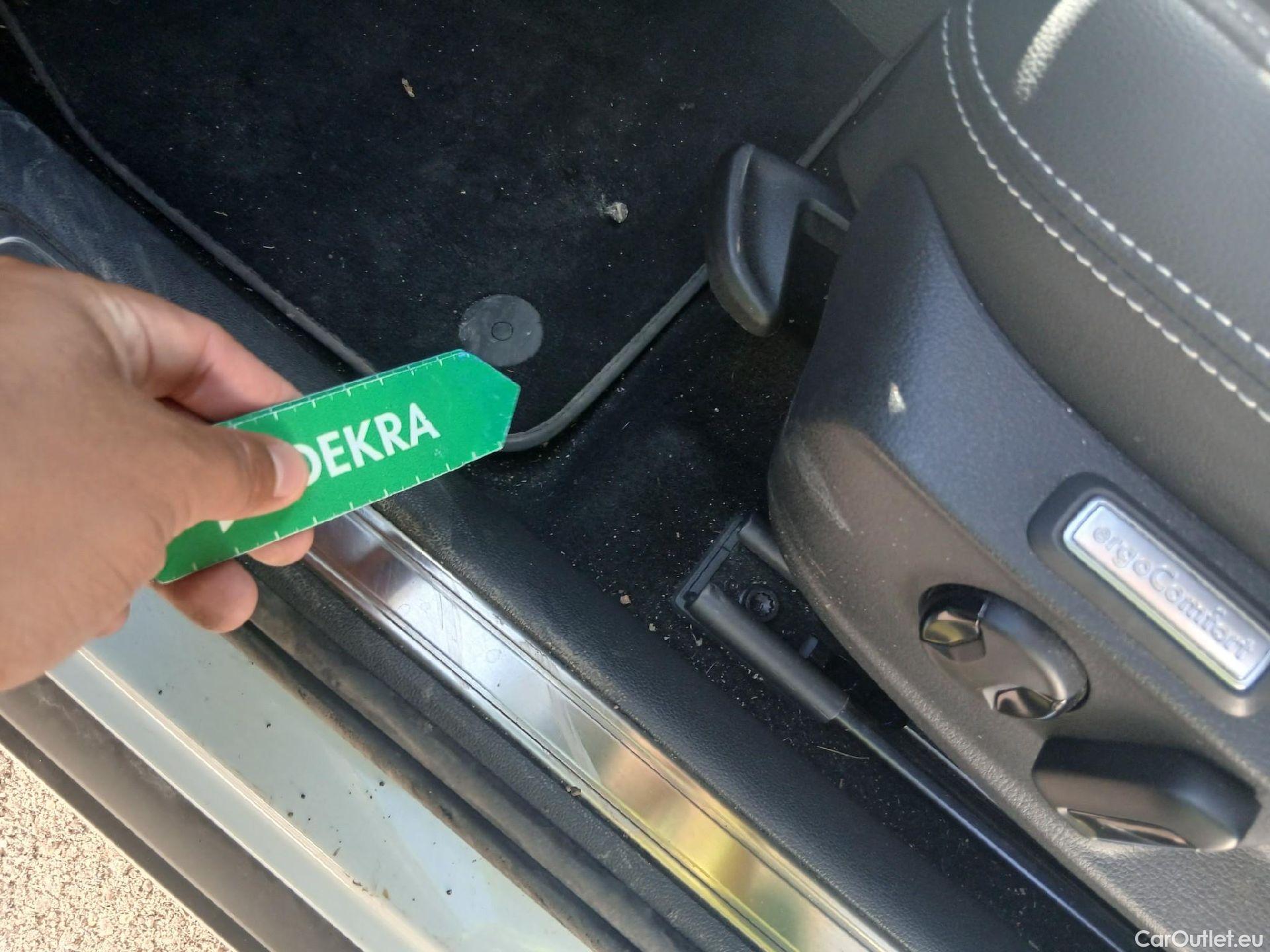  Volkswagen  Passat VOLKSWAGEN  / 2019 / 5P / familiar Alltrack 2.0 TDI 140kW (190CV) 4Mot DSG #2