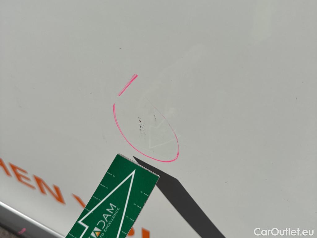  Peugeot  2008 PEUGEOT  / 2019 / 5P / todoterreno Allure BlueHDI 81kW (110CV) #13