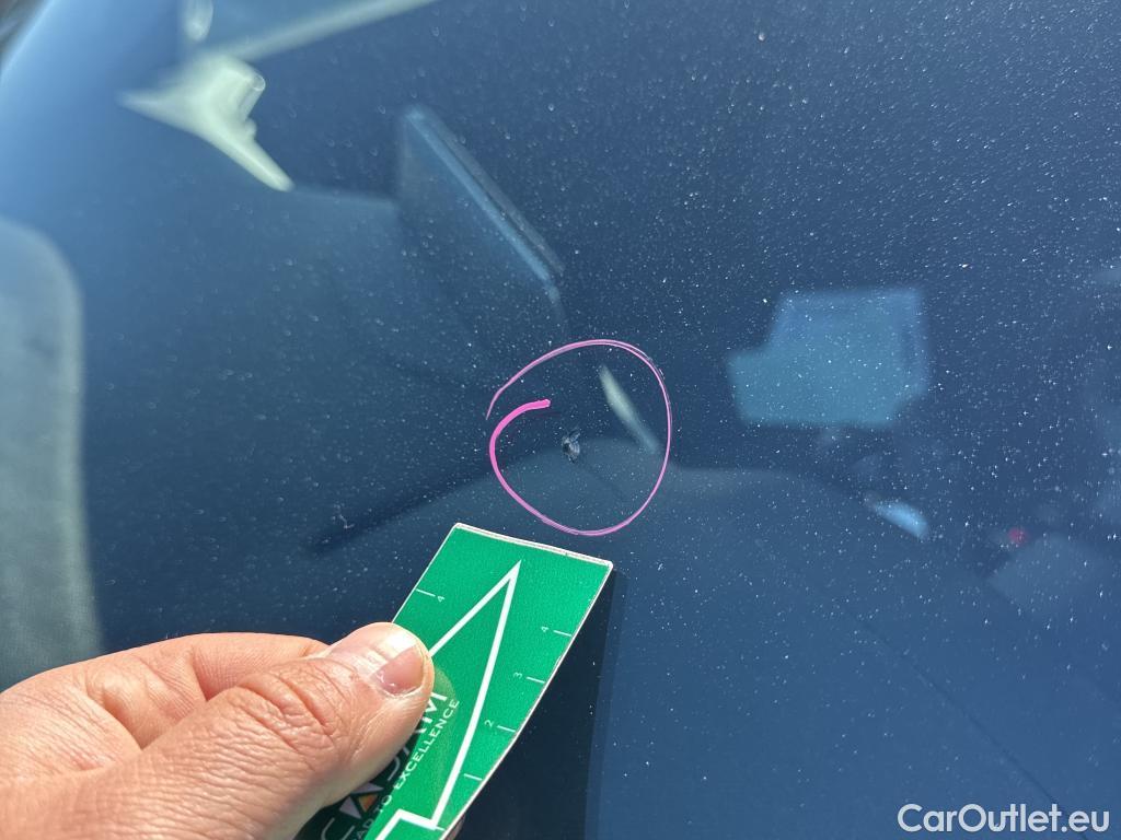  Peugeot  2008 PEUGEOT  / 2019 / 5P / todoterreno Allure BlueHDI 81kW (110CV) #2