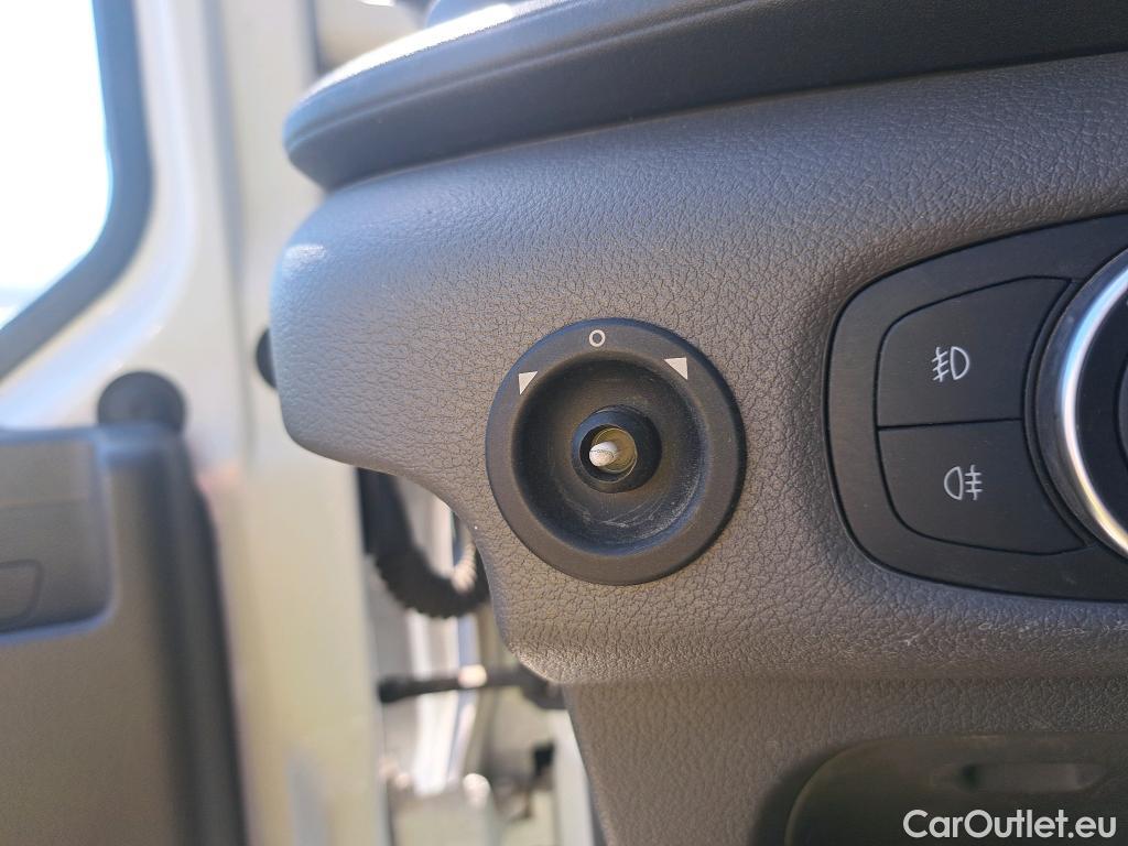  Ford  Transit FORD  / 2013 / 2P / chasis cabina 350 96kW L4 Trend Propulsión Trasera #39