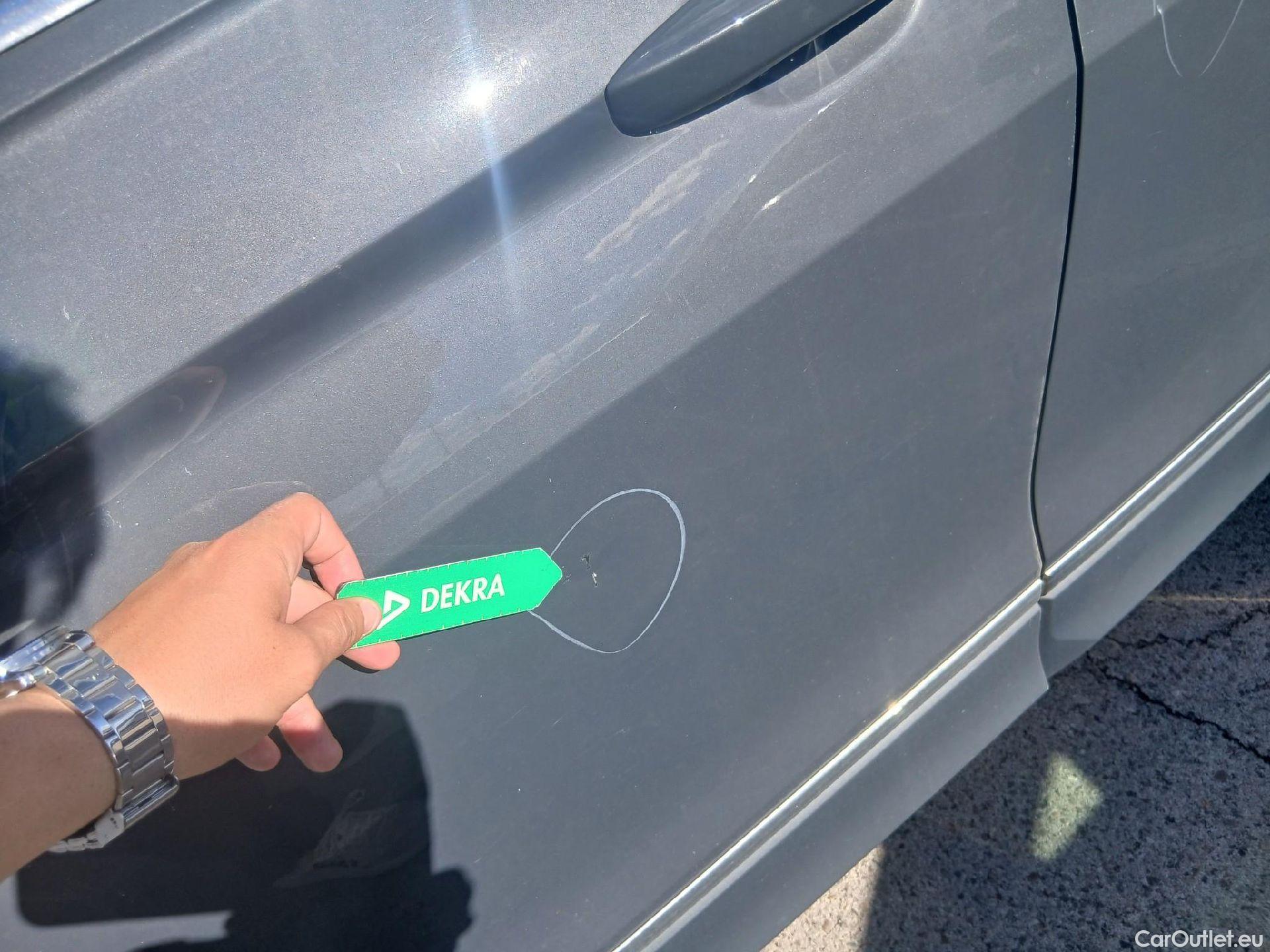  Volkswagen  Tiguan VOLKSWAGEN  / 2020 / 5P / todoterreno R-Line 2.0 TDI 110kW (150CV) DSG #14