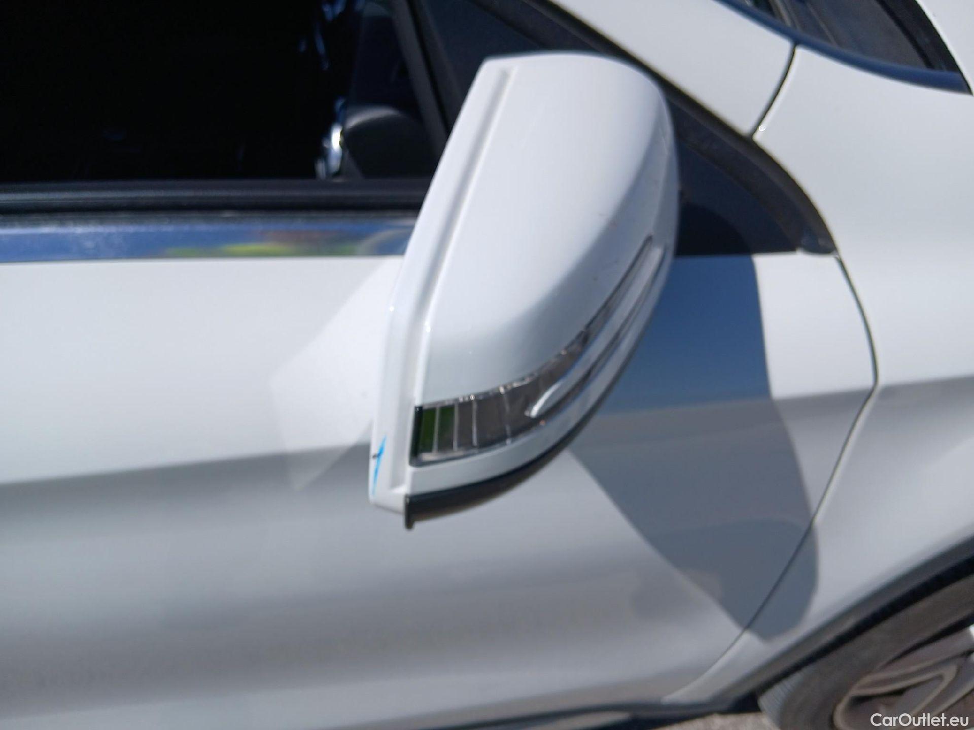  Mercedes  GLA MERCEDES-BENZ Clase  / 2017 / 5P / todoterreno  200 d #43