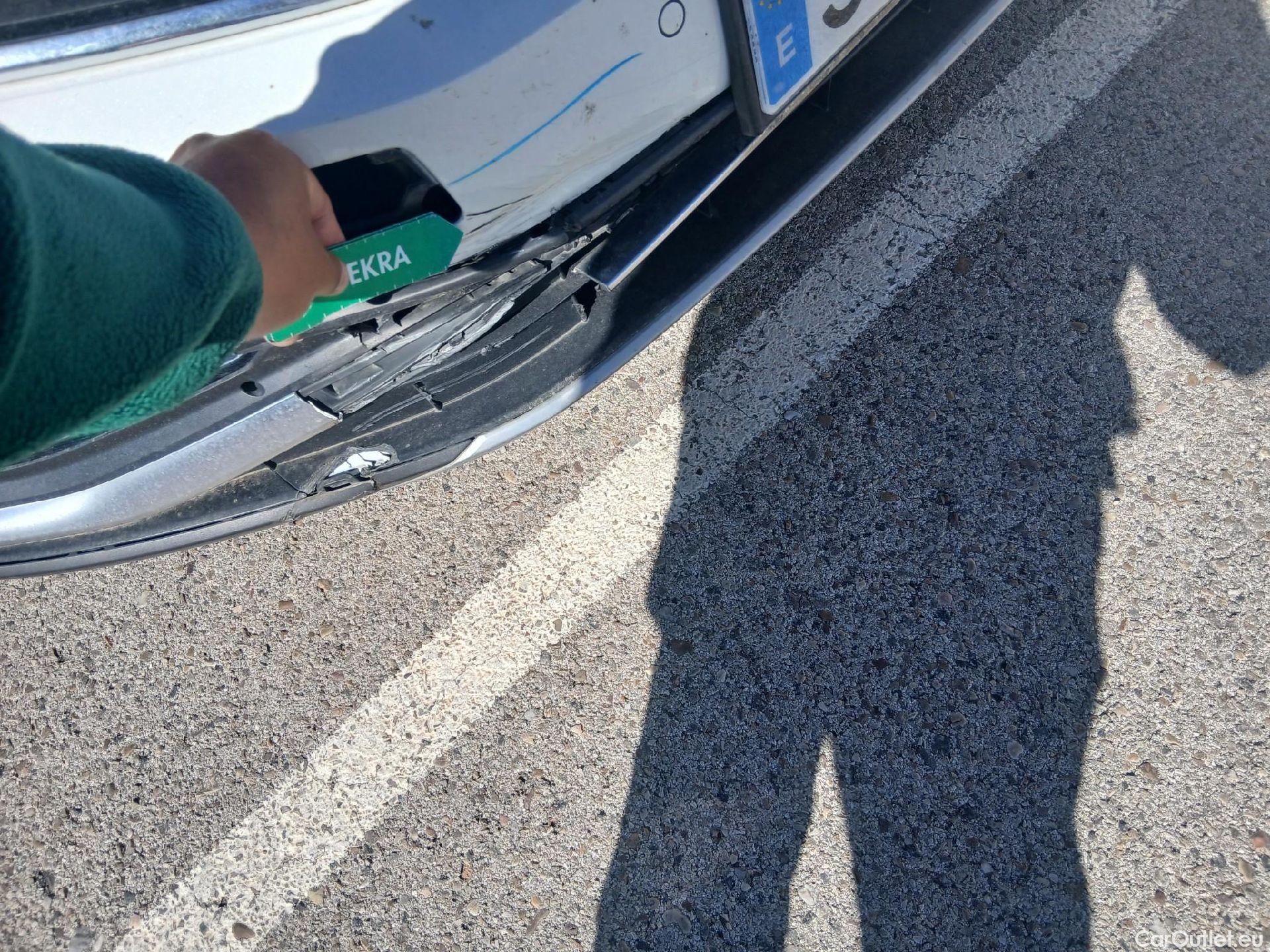  Volkswagen  Passat VOLKSWAGEN  / 2019 / 5P / familiar Alltrack 2.0 TDI 140kW (190CV) 4Mot DSG #4