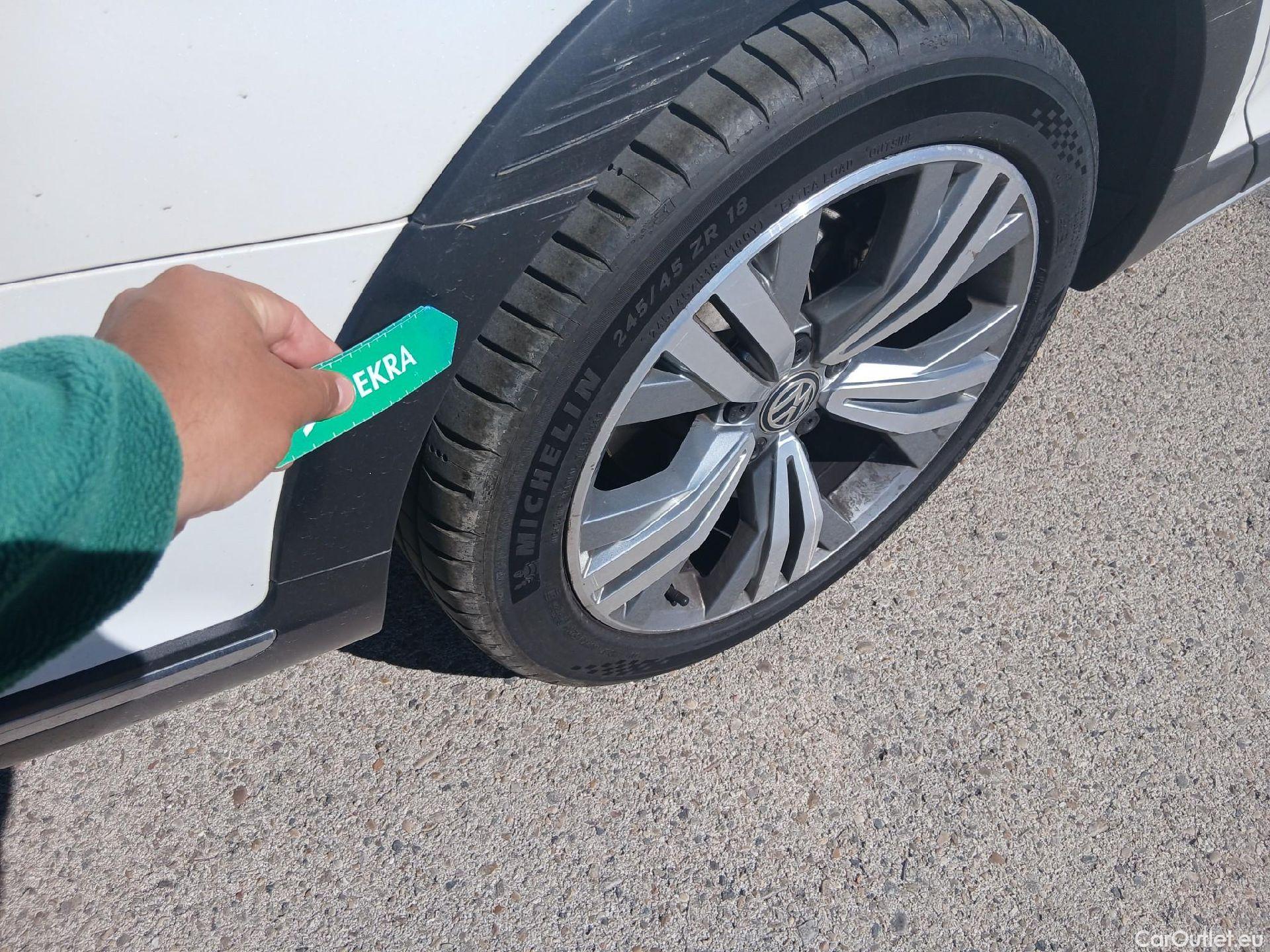  Volkswagen  Passat VOLKSWAGEN  / 2019 / 5P / familiar Alltrack 2.0 TDI 140kW (190CV) 4Mot DSG #32