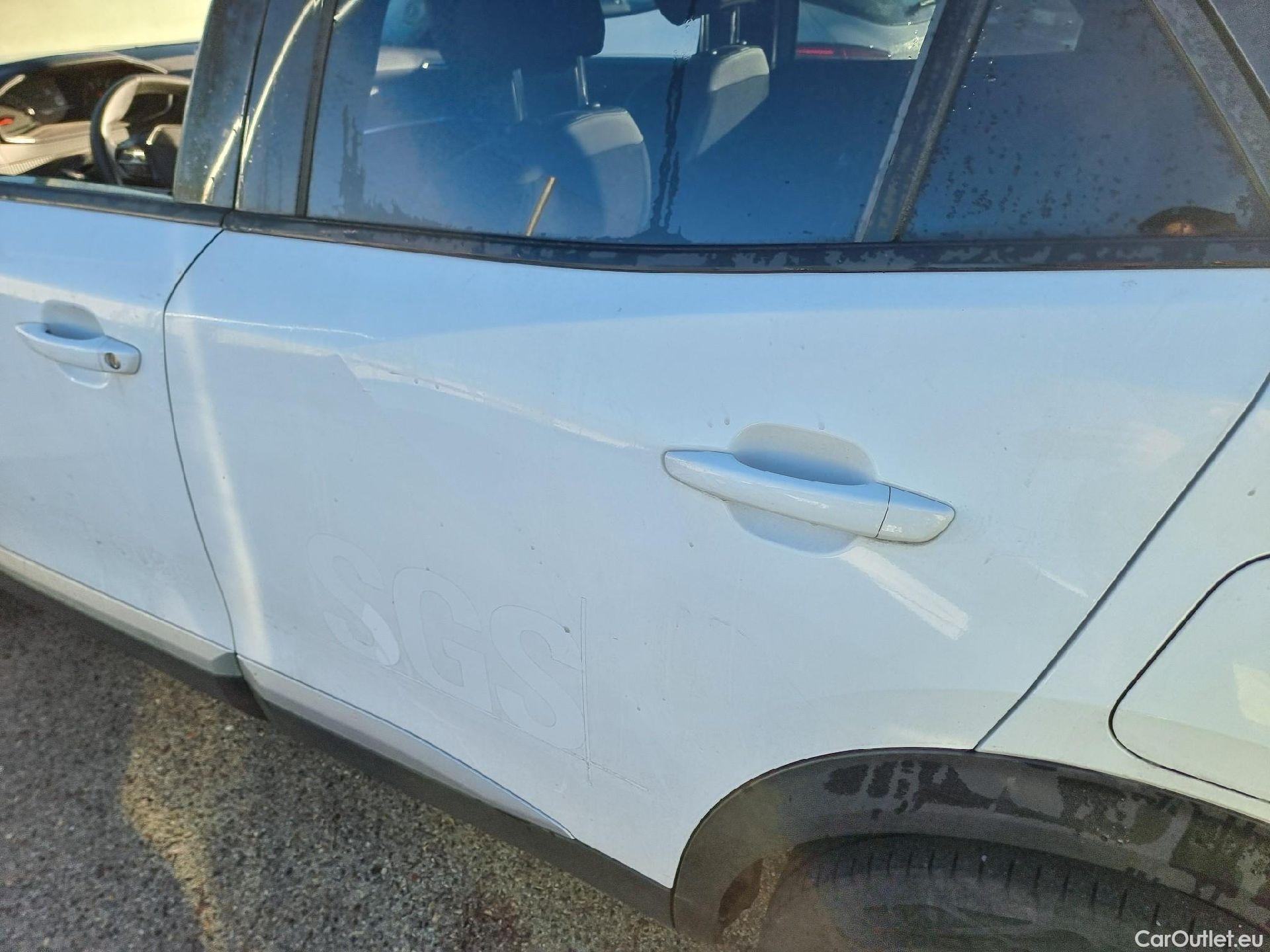  Peugeot  2008 PEUGEOT  / 2019 / 5P / todoterreno Allure BlueHDI 81kW (110CV) #10