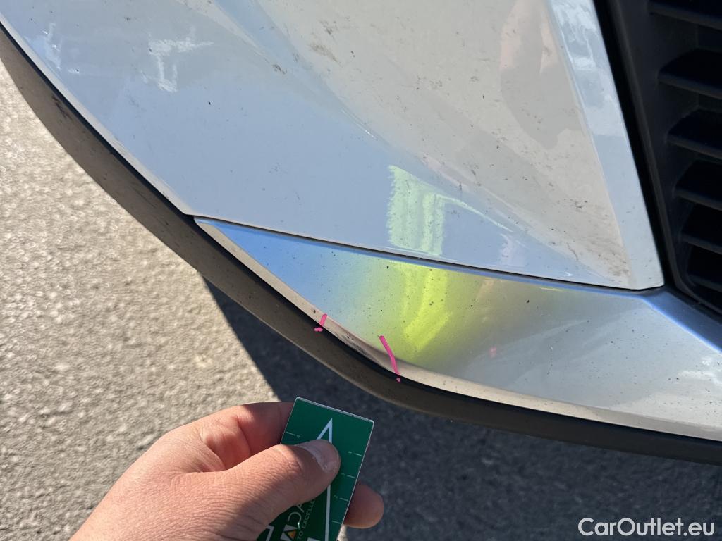  Peugeot  2008 PEUGEOT  / 2019 / 5P / todoterreno Allure BlueHDI 81kW (110CV) #30