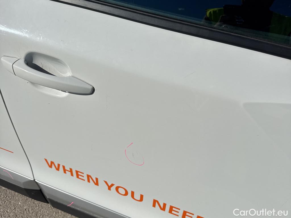  Peugeot  2008 PEUGEOT  / 2019 / 5P / todoterreno Allure BlueHDI 81kW (110CV) #12