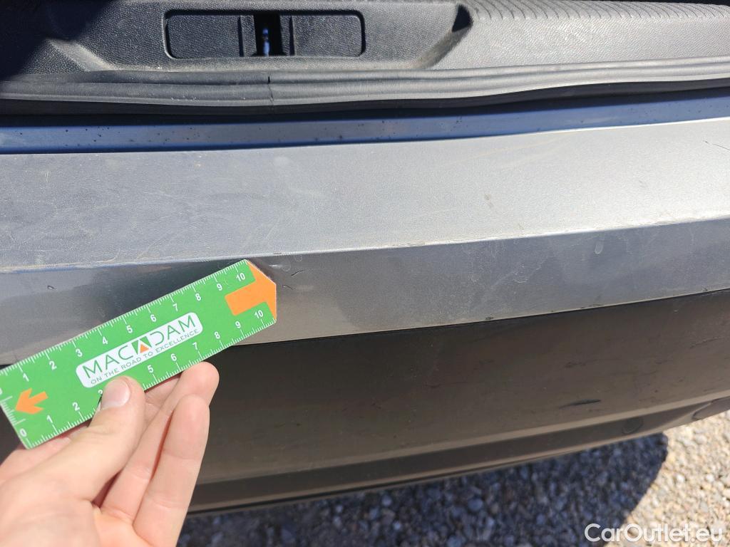  Peugeot  308 PEUGEOT  / 2021 / 5P / familiar SWActive Pack BlueHDi 130 S&S MAN #37