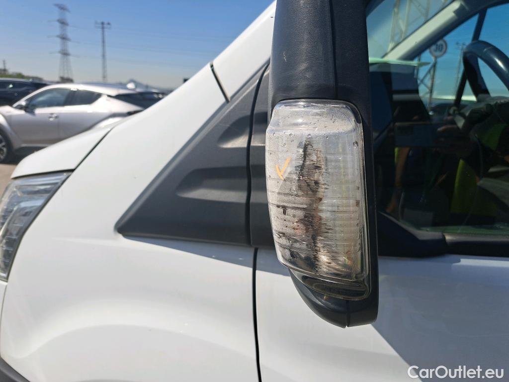  Ford  Transit FORD  / 2013 / 2P / chasis cabina 350 96kW L4 Trend Propulsión Trasera #41