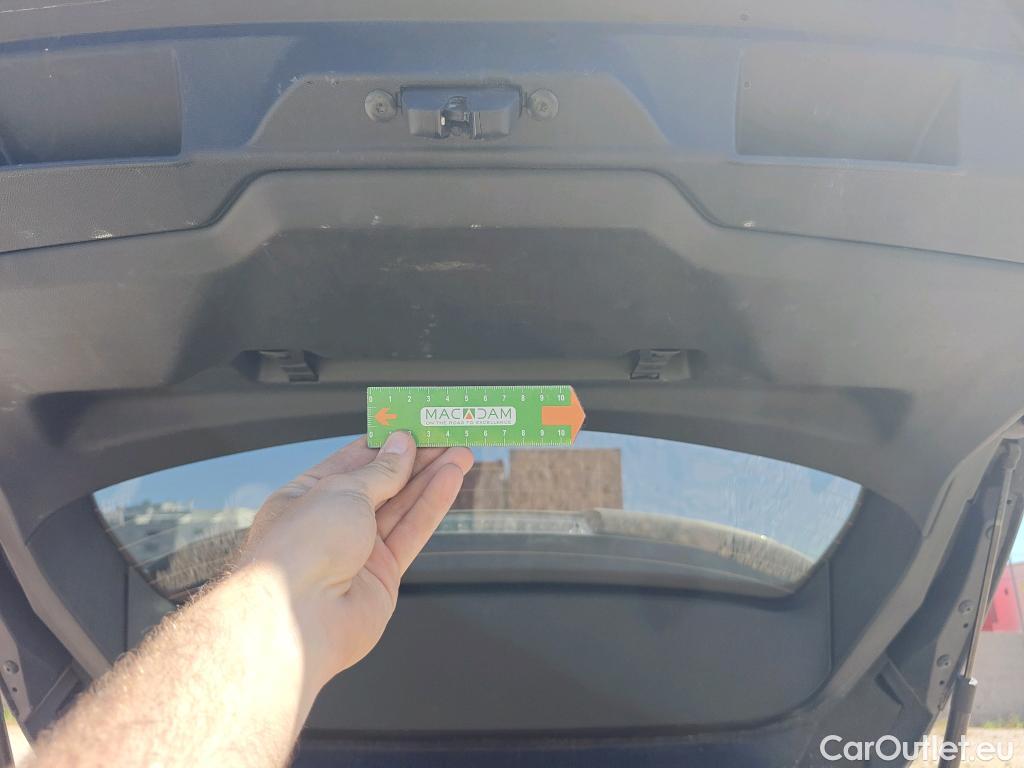  Peugeot  308 PEUGEOT  / 2021 / 5P / familiar SWActive Pack BlueHDi 130 S&S MAN #27