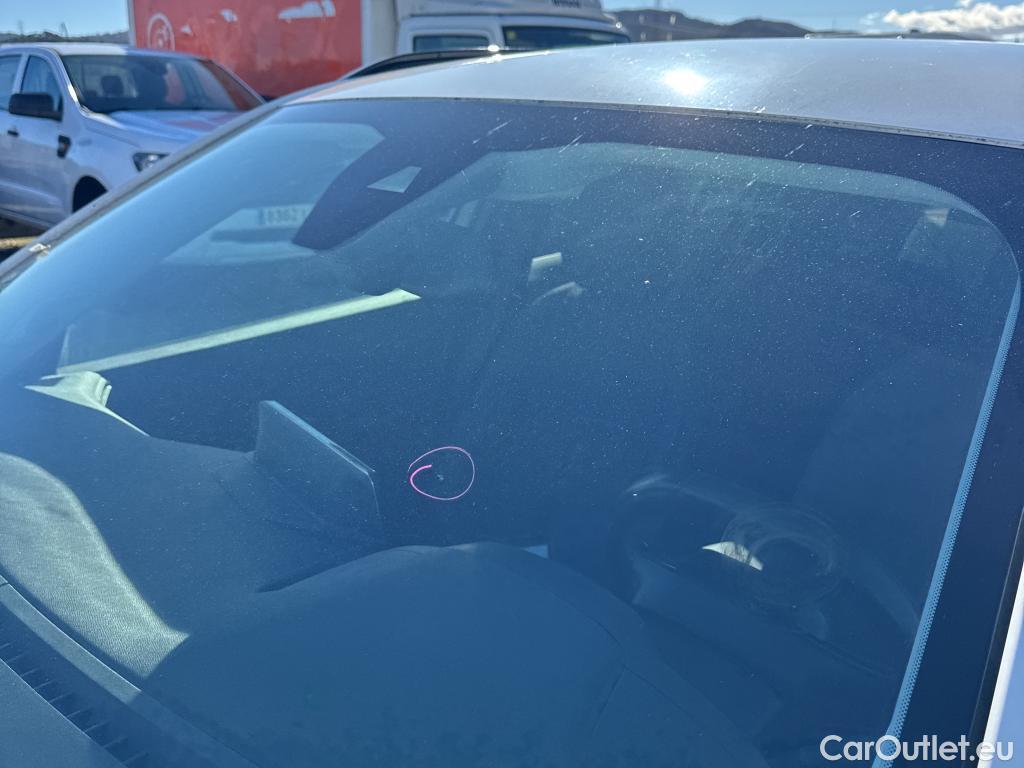  Peugeot  2008 PEUGEOT  / 2019 / 5P / todoterreno Allure BlueHDI 81kW (110CV) #1