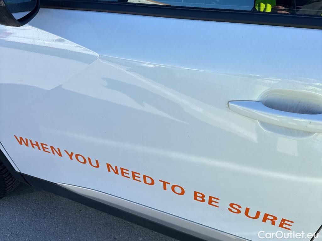  Peugeot  2008 PEUGEOT  / 2019 / 5P / todoterreno Allure BlueHDI 81kW (110CV) #5