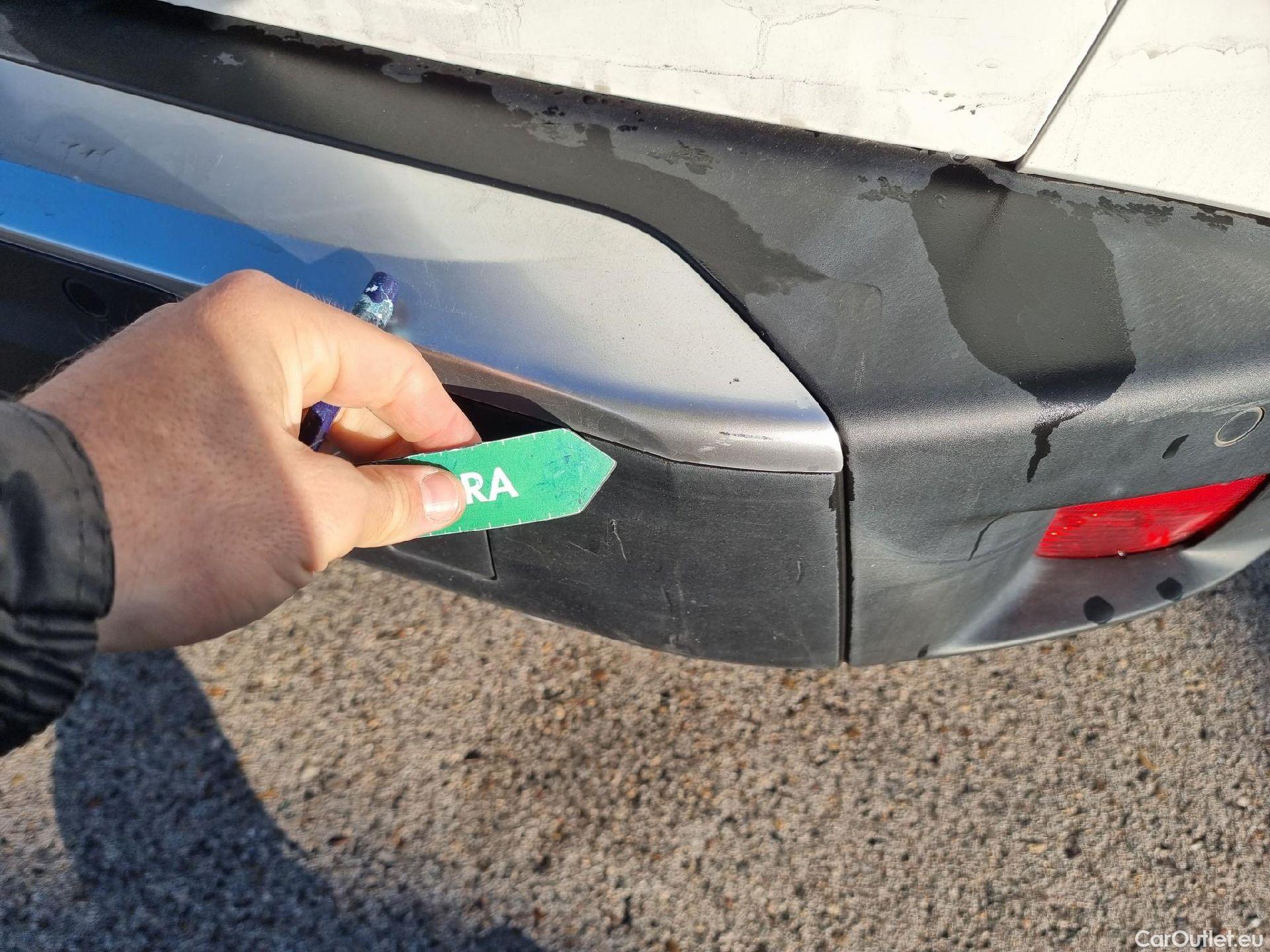  Peugeot  2008 PEUGEOT  / 2019 / 5P / todoterreno Allure BlueHDI 81kW (110CV) #13