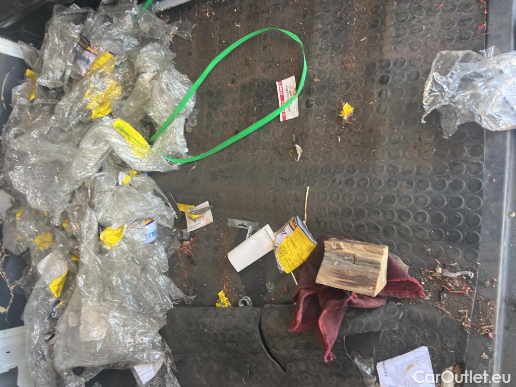  Peugeot  Expert PEUGEOT  / 2016 / 4P / furgón Furgón BlueHDi 100 S&S 6v Standard #16