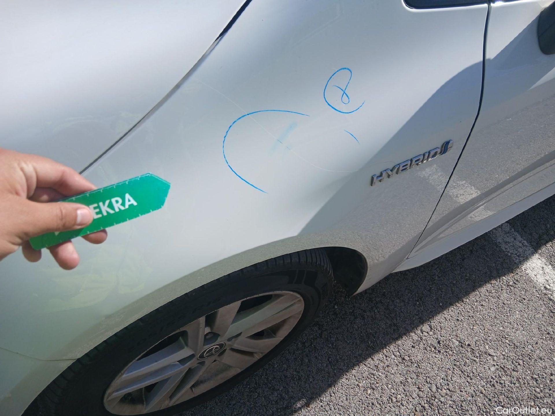  Toyota  Corolla TOYOTA  / 2019 / 5P / familiar 1.8 125H ACTIVE TECH E-CVT TOU SPORT #13