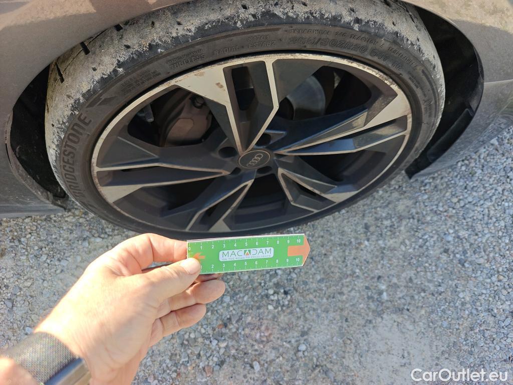  Audi  A5 Sportback AUDI A5 / 2019 / 5P / berlina con portón Black Line 40 TDI S tronic Sportback #1