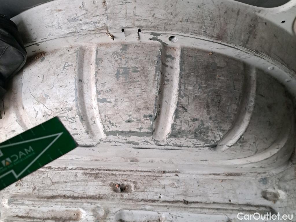  Land Rover  Discovery VOLKSWAGEN Transporter / 2020 / 4P / furgón Furgón Corto TN 2.0 TDI 81kW (110CV) #4