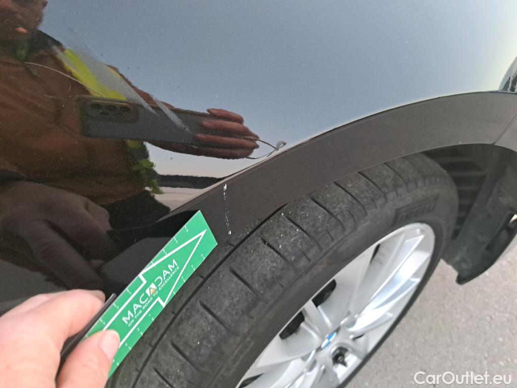  Bmw  Serie 1 BMW  / 2019 / 5P / berlina con portón 116d Corporate Auto. #26