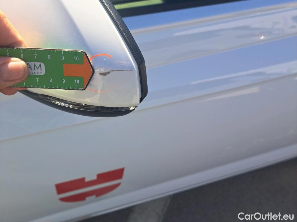  Volkswagen  Polo VOLKSWAGEN  / 2021 / 5P / berlina con portón Life 1.0 TSI 70kW (95CV) #32