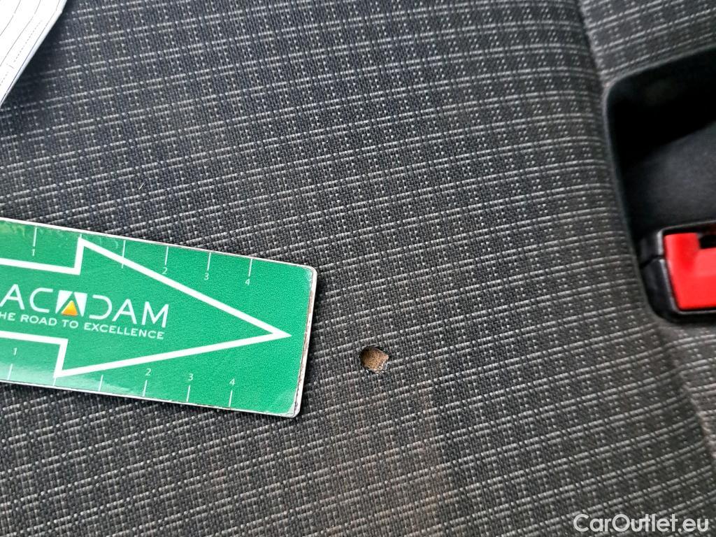  Land Rover  Discovery VOLKSWAGEN Transporter / 2020 / 4P / furgón Furgón Corto TN 2.0 TDI 81kW (110CV) #28