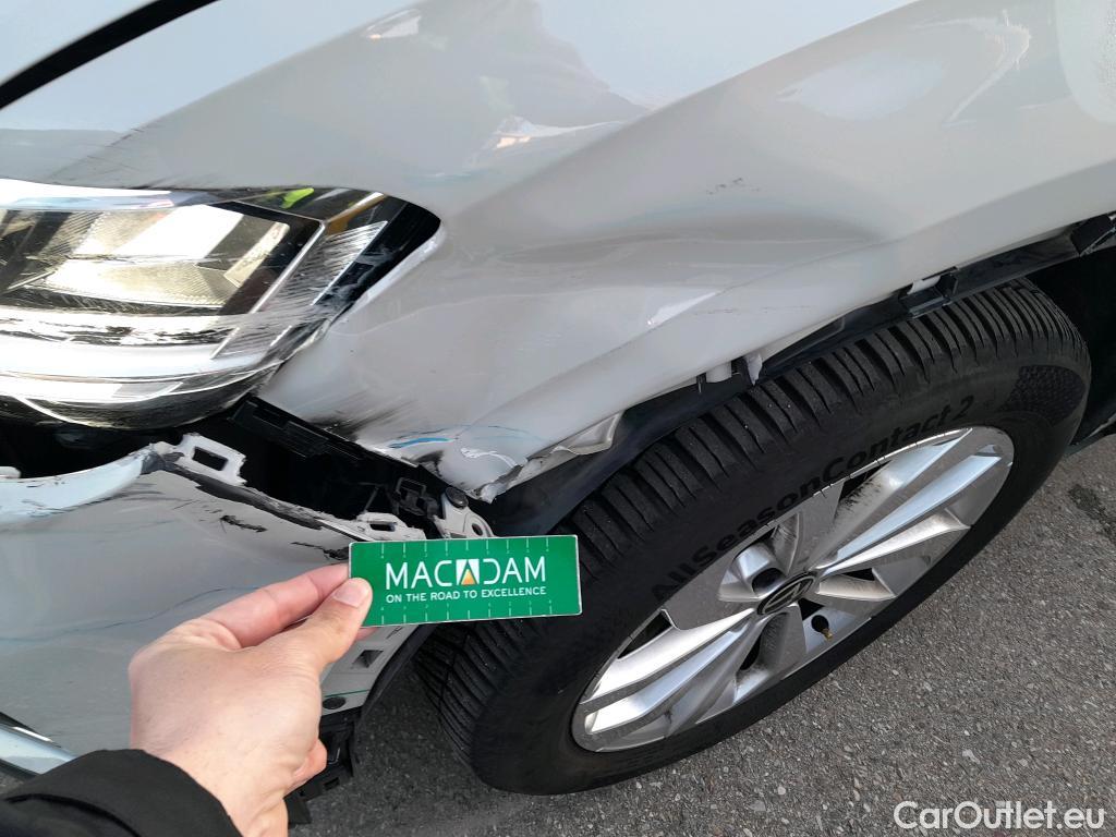  Volkswagen  T-ROC VOLKSWAGEN  / 2021 / 5P / todoterreno Life 1.5 TSI 110kW (150CV) DSG #4