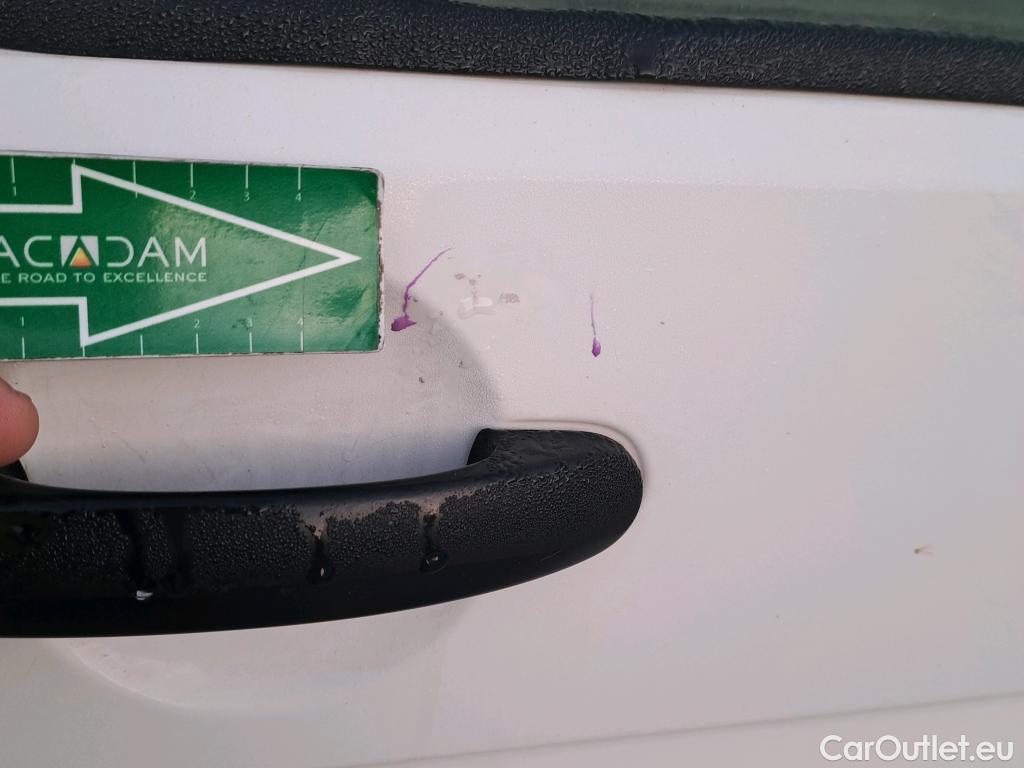  Land Rover  Discovery VOLKSWAGEN Transporter / 2020 / 4P / furgón Furgón Corto TN 2.0 TDI 81kW (110CV) #45