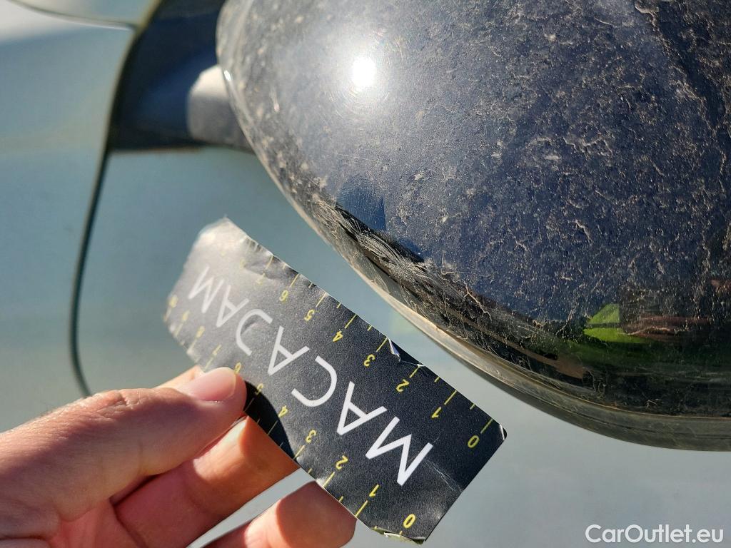  Peugeot  208 PEUGEOT  / 2019 / 5P / berlina con portón BlueHDi 73kW (100CV) Active Pack (AC) #32