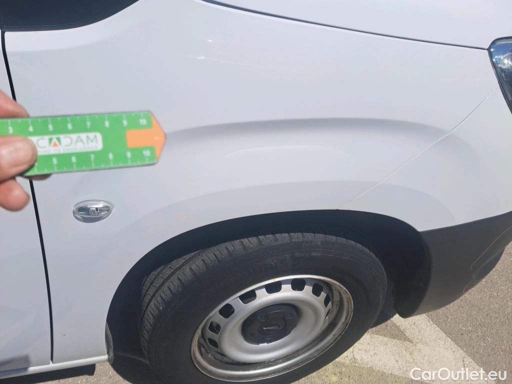  Opel  Combo OPEL  / 2018 / 3P / furgón derivado de turismo 1.5 TD 75kW (100CV) Express L H1 650kg #55