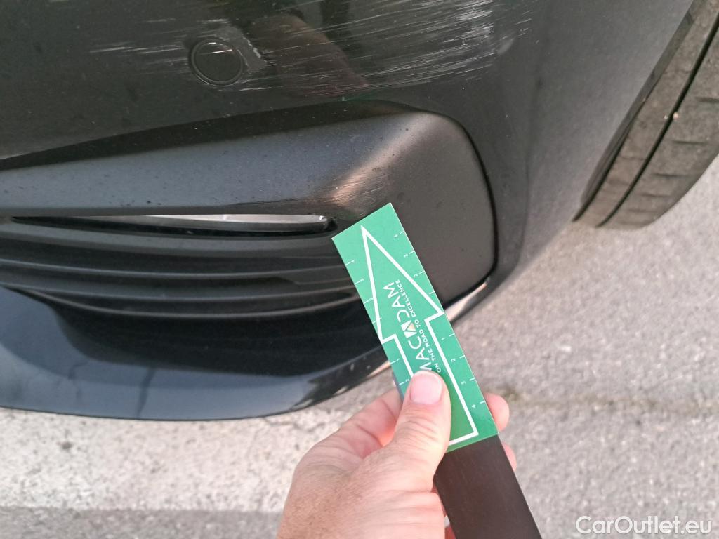  Bmw  Serie 1 BMW  / 2019 / 5P / berlina con portón 116d Corporate Auto. #24