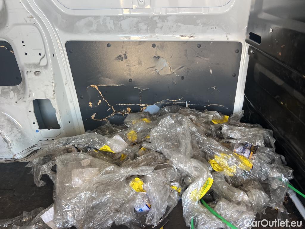  Peugeot  Expert PEUGEOT  / 2016 / 4P / furgón Furgón BlueHDi 100 S&S 6v Standard #20