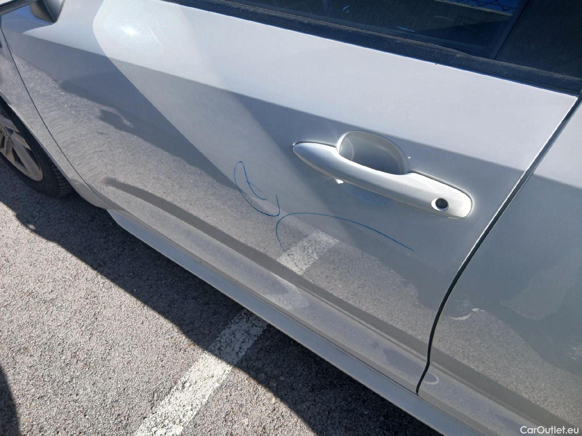  Toyota  Corolla TOYOTA  / 2019 / 5P / familiar 1.8 125H ACTIVE TECH E-CVT TOU SPORT #17