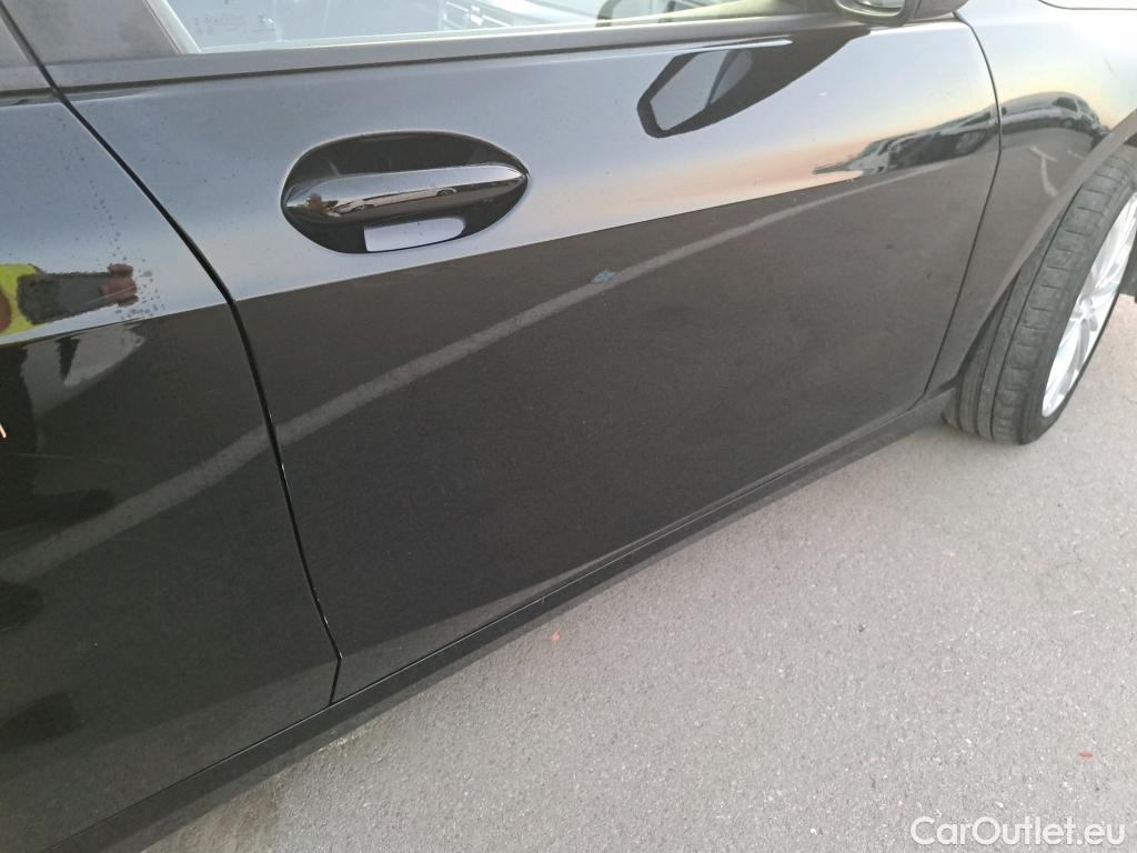  Bmw  Serie 1 BMW  / 2019 / 5P / berlina con portón 116d Corporate Auto. #33