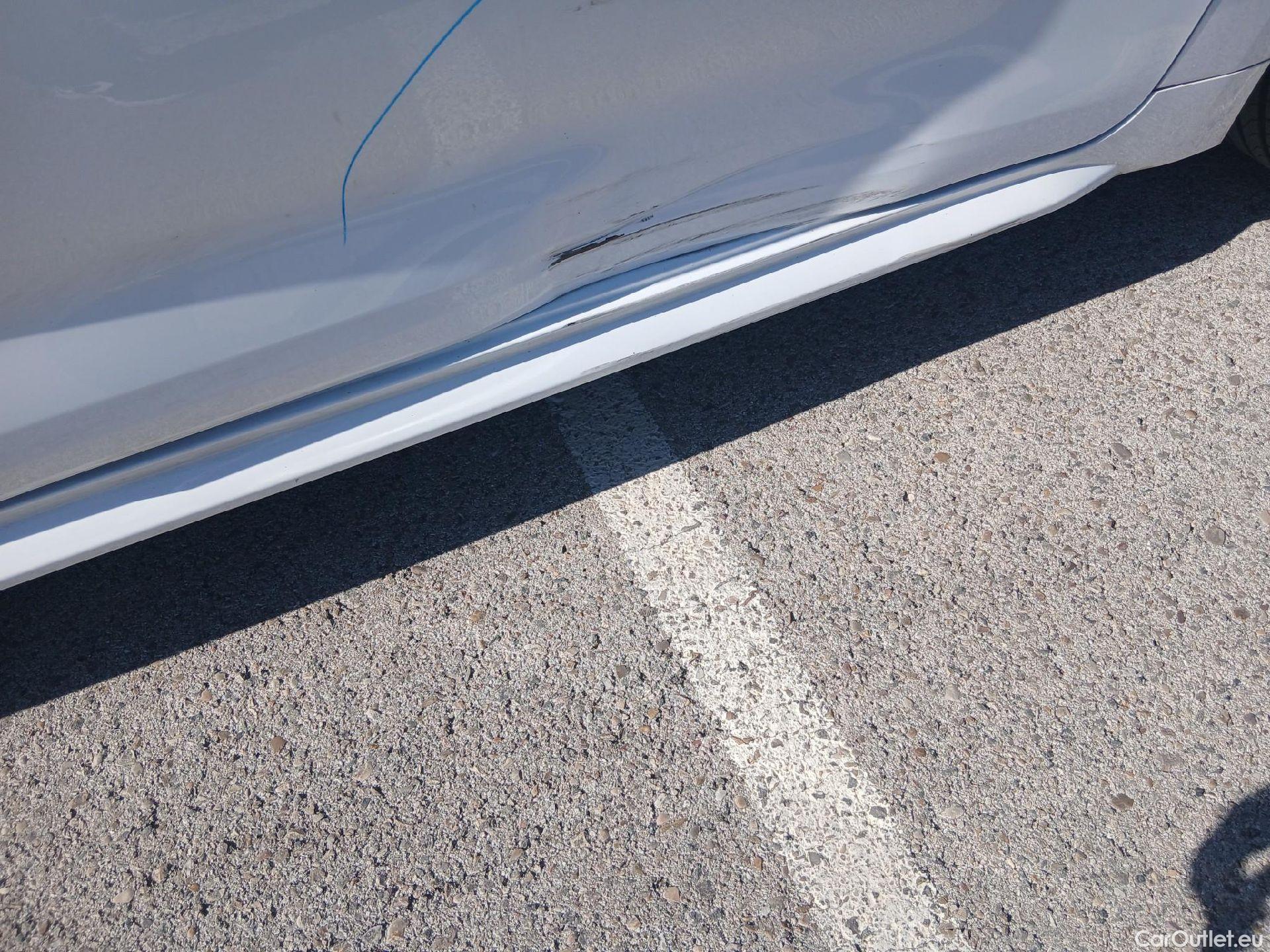  Toyota  Corolla TOYOTA  / 2019 / 5P / familiar 1.8 125H ACTIVE TECH E-CVT TOU SPORT #29