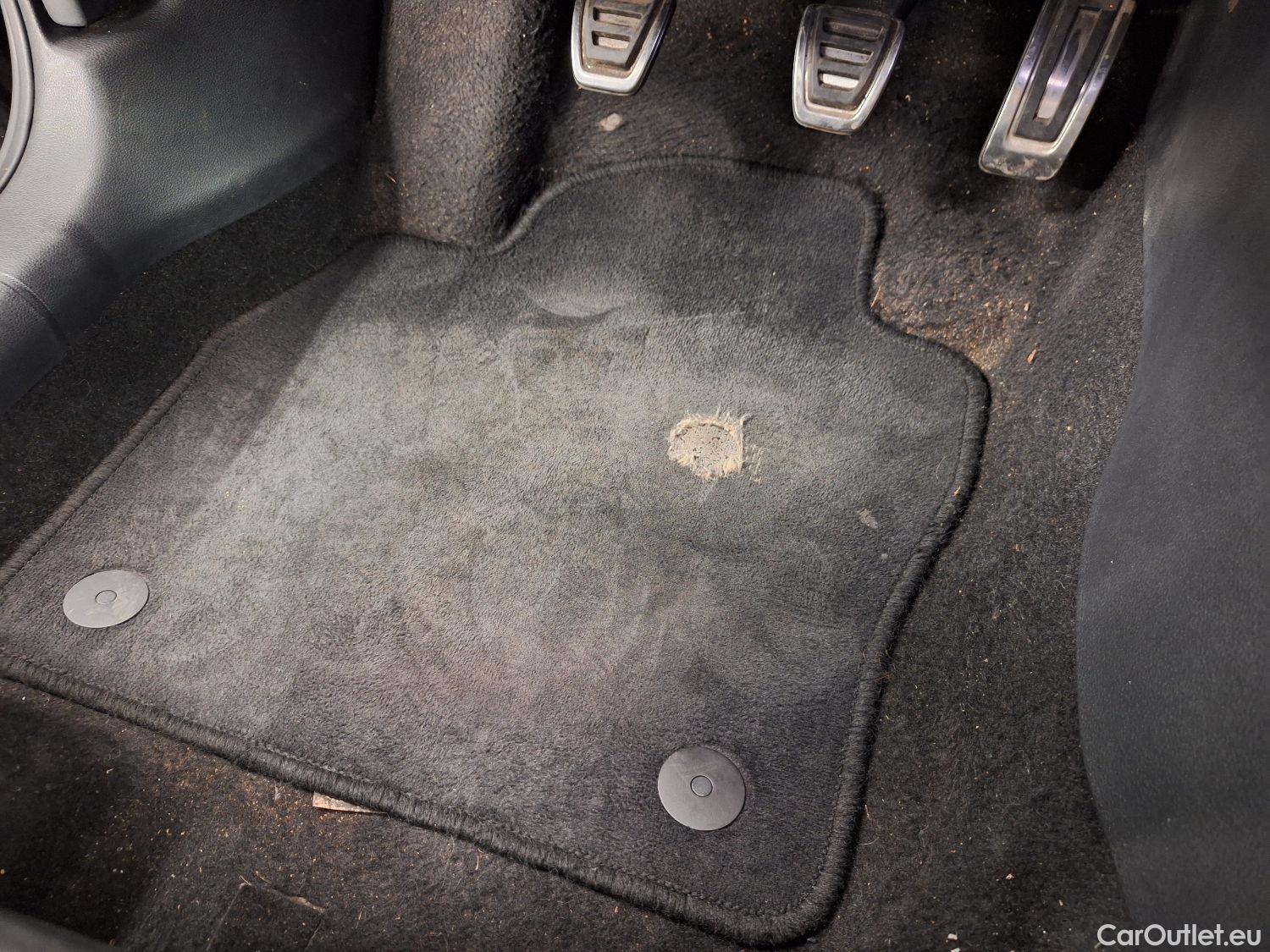  Skoda  KAMIQ Skoda,  '19, Skoda  1.0 TGI 66kW Clever 5d #96