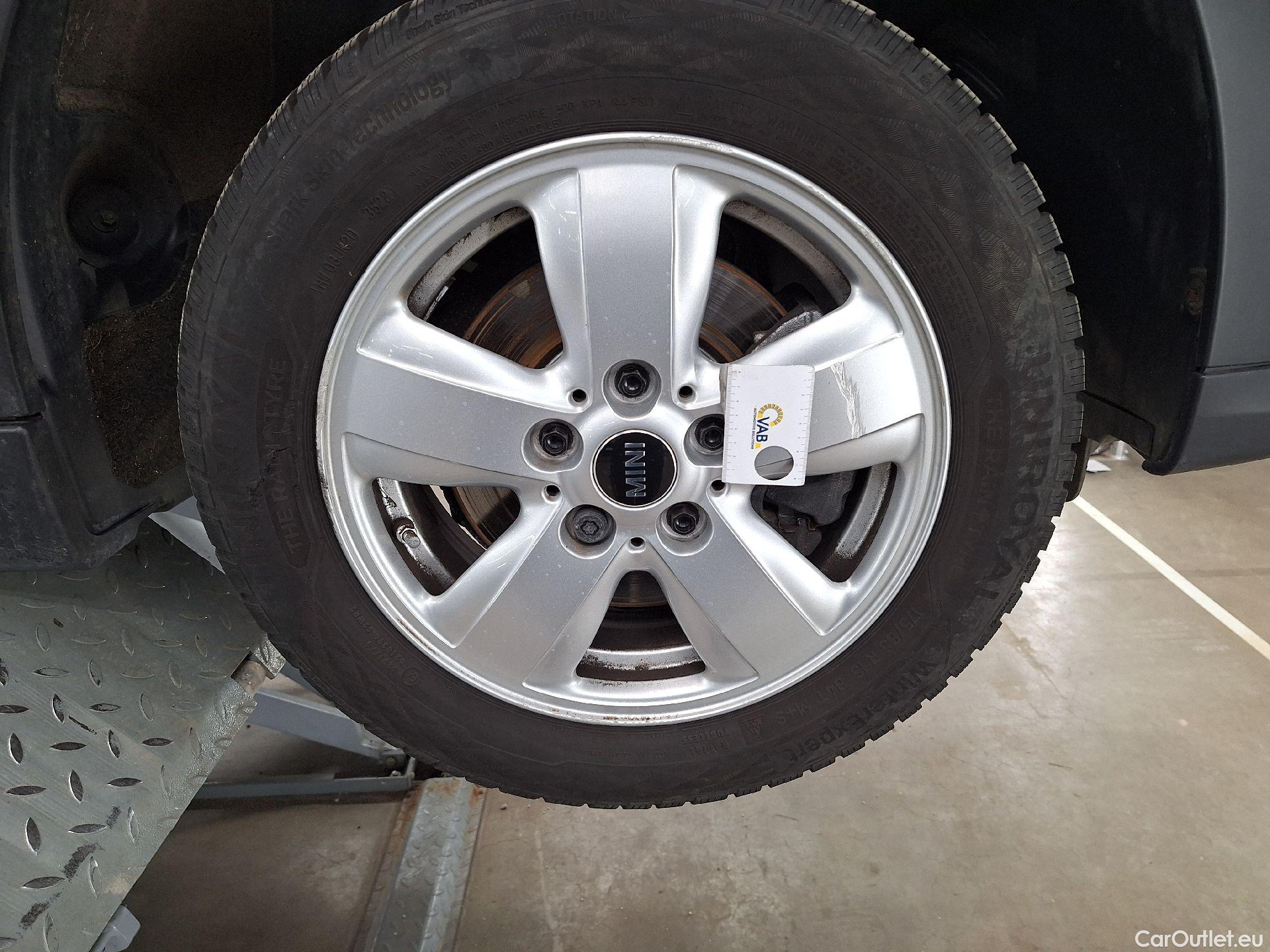  Mini  Mini ,  3d '14,  One 3d #24