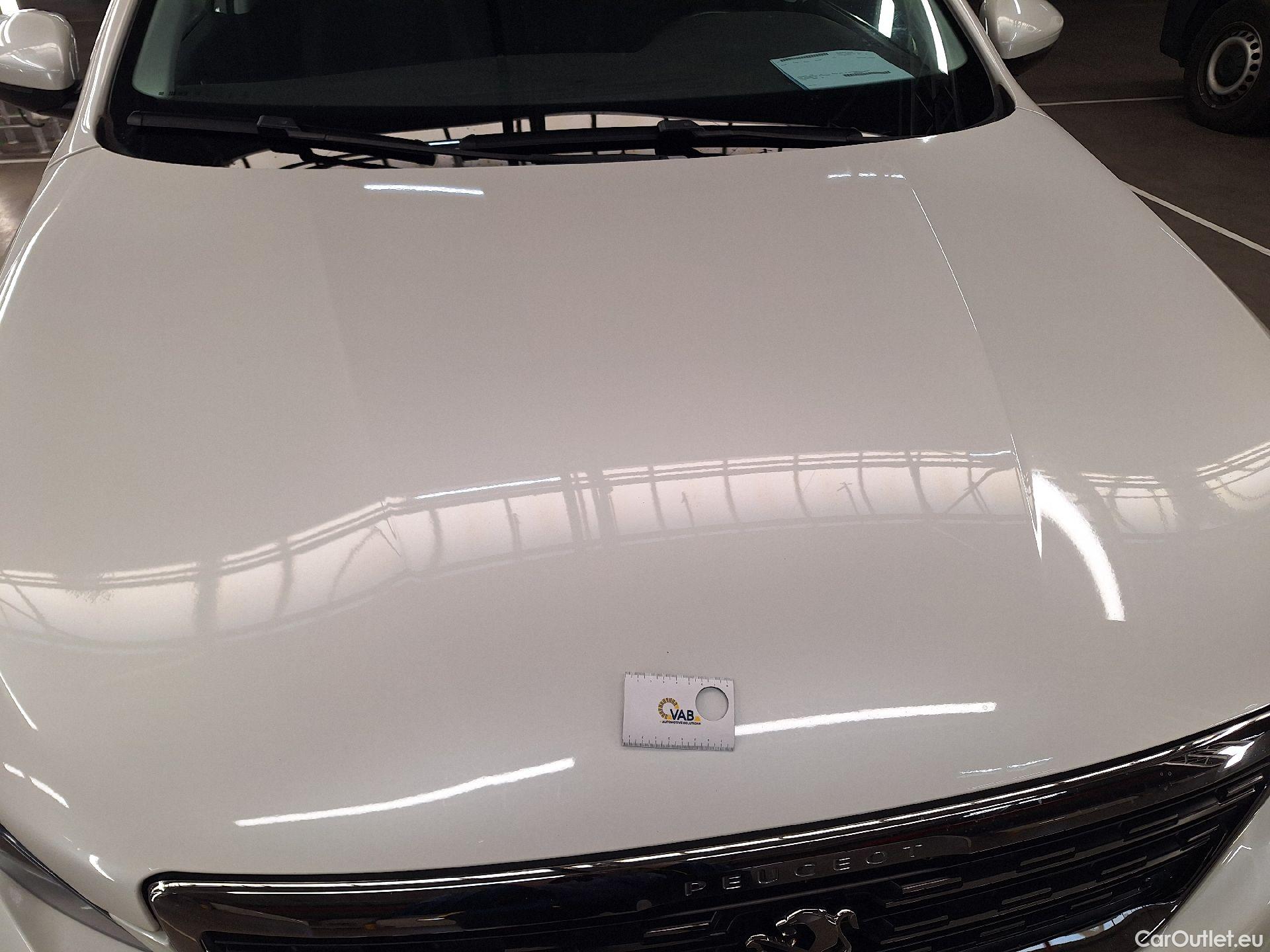  Peugeot  308 Peugeot,  FL'17, Peugeot  1.2 PureTech 130 S&S EAT8 Roadtrip 5d #1