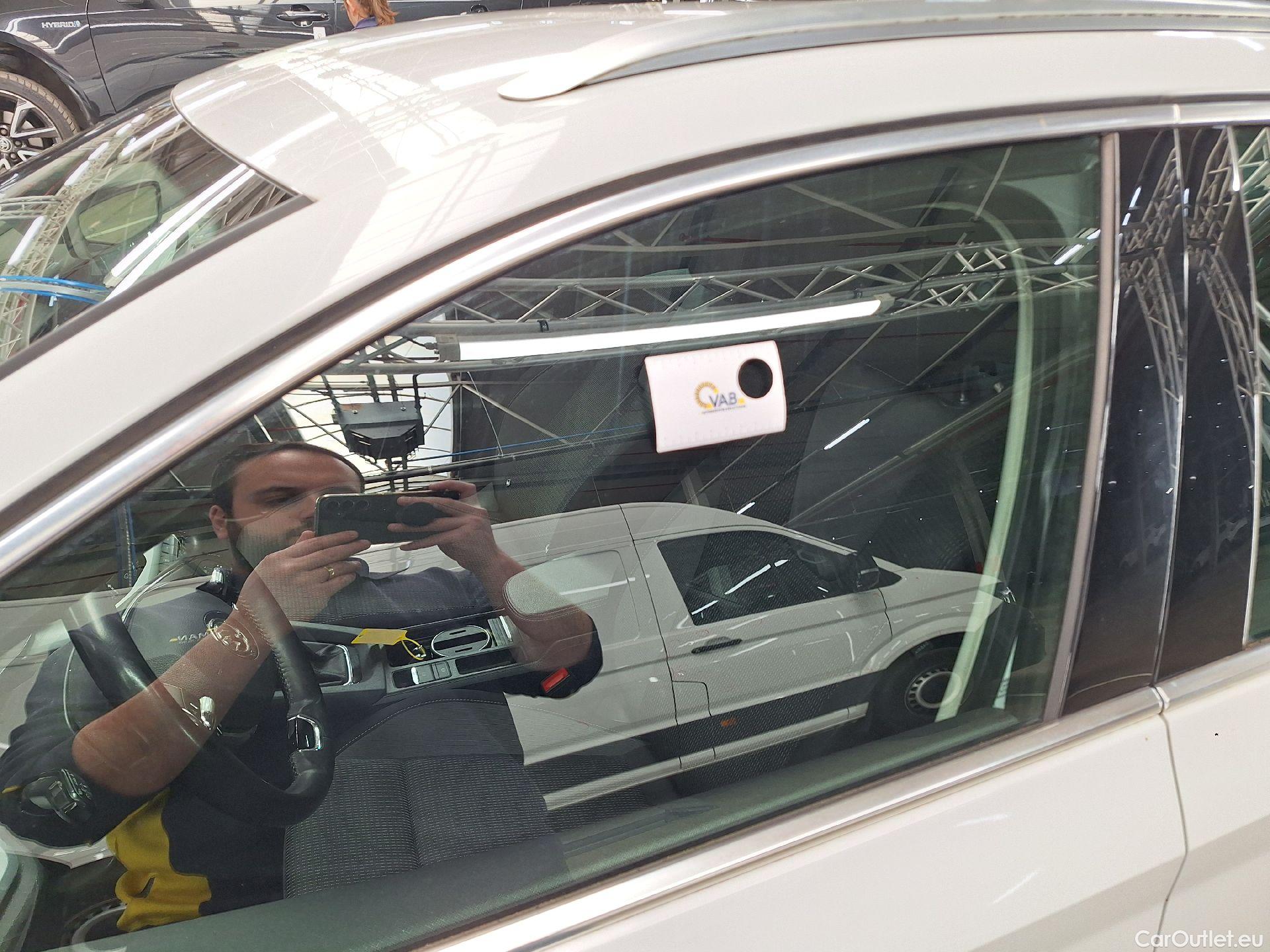  Skoda  Octavia Skoda,  Combi '20, Skoda  Combi 2.0 CRTDI 85kW Ambition 5d #6