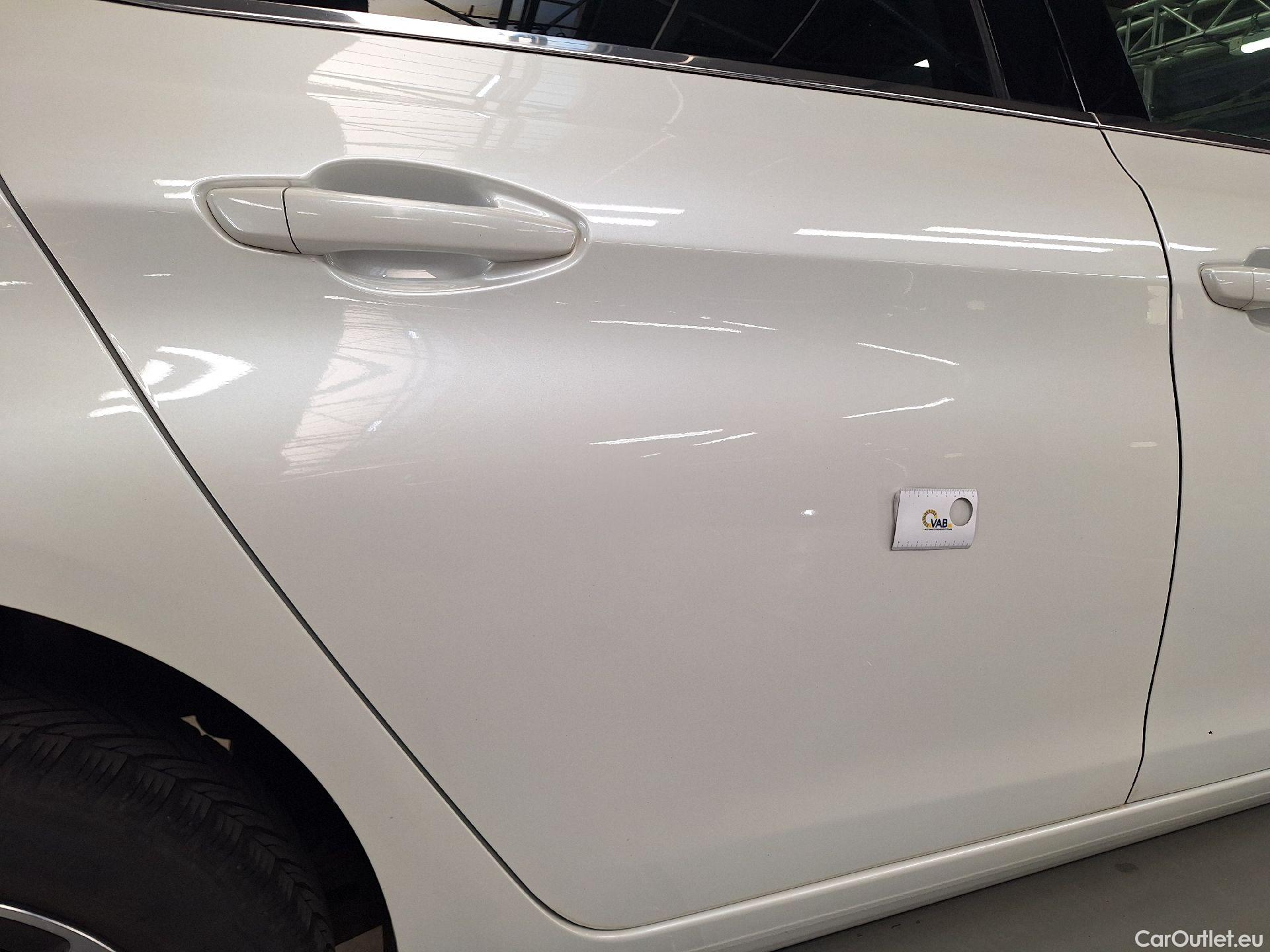  Peugeot  308 Peugeot,  FL'17, Peugeot  1.2 PureTech 130 S&S EAT8 Roadtrip 5d #17