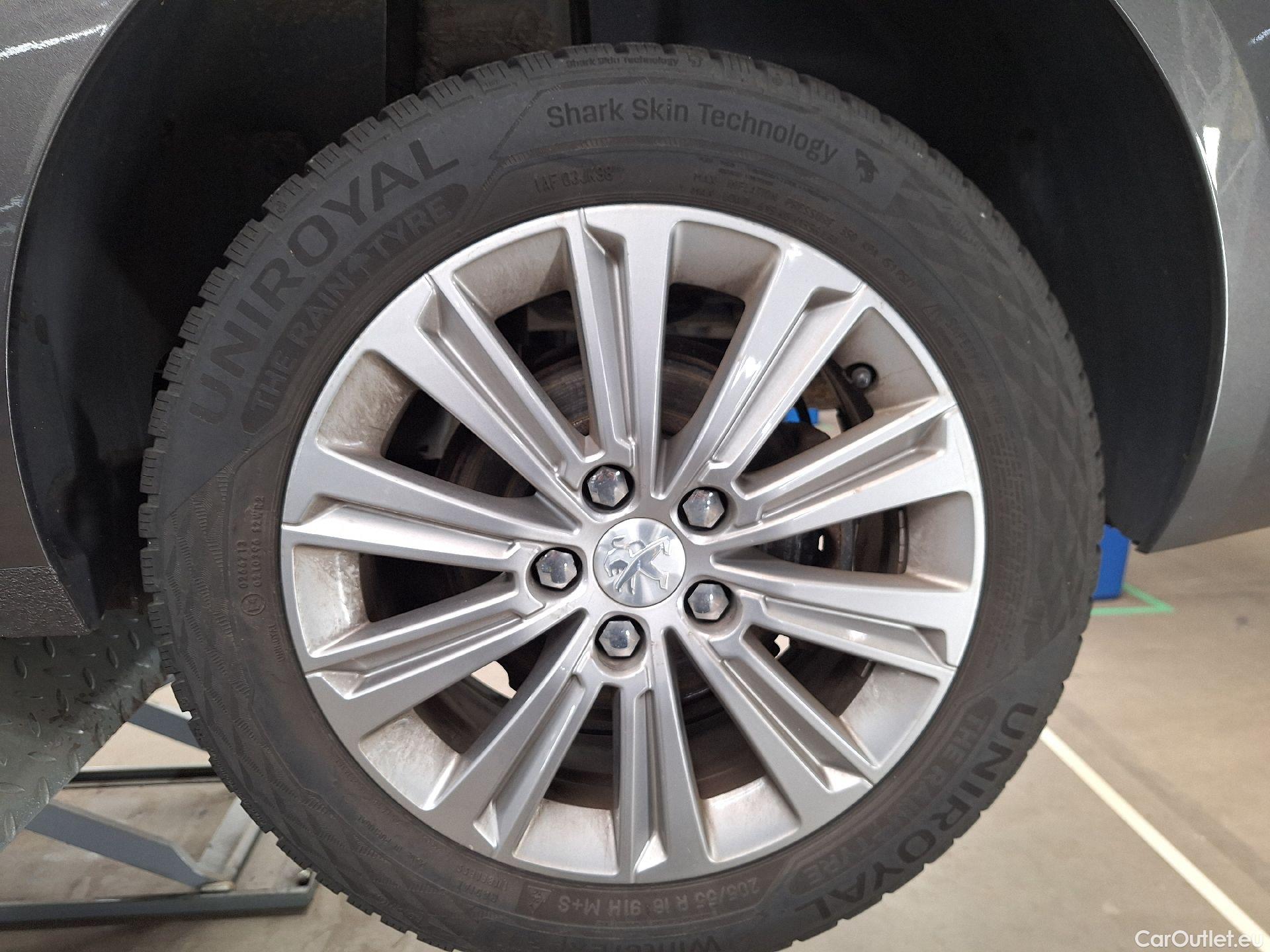  Peugeot  308 Peugeot,  SW FL'17, Peugeot  SW 1.5 BlueHDi 130 S&S EAT8 Allure 5d #20