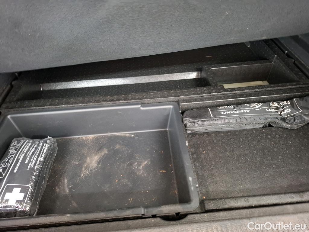  Citroen  C5 CITROEN  Aircross / 2018 / 5P / SUV Hybride rechargeable 225 e-EAT8 Shine #17