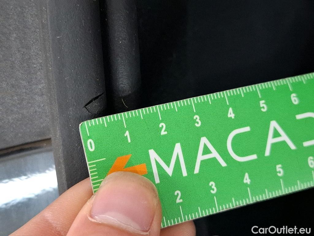  Mercedes  A-Klasse MERCEDES-BENZ Classe A Compact / 2018 / 5P / Berline A 180 d Business Line 8G-DCT #45