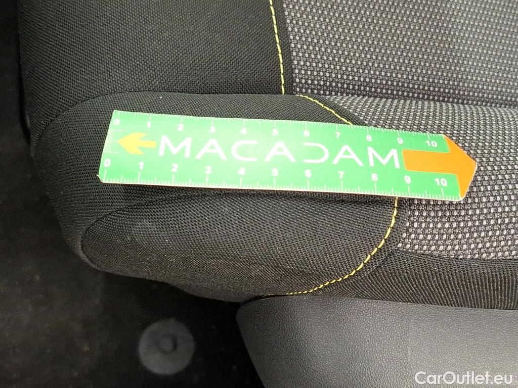  Citroen  C3  Feel Business 1.5 BlueHDI 100CV BVM5 E6dT #35